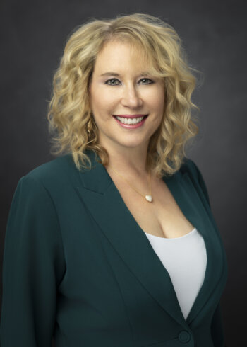 Gail Saul headshot